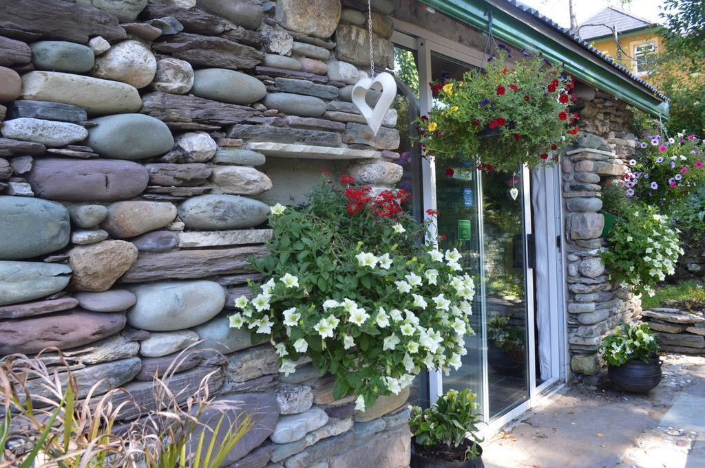 Lissyclearig Thatched Cottage Кенмеър Екстериор снимка